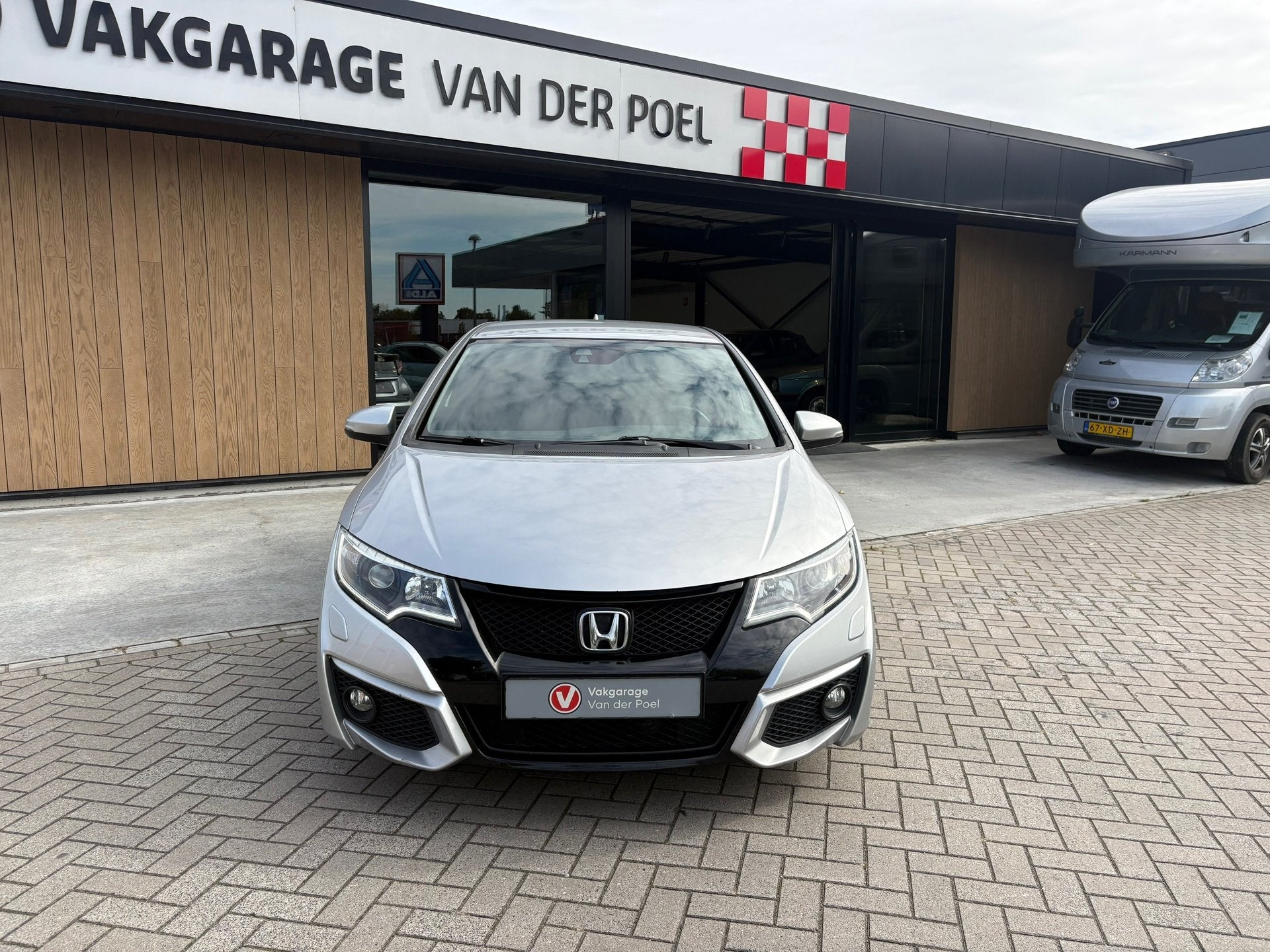 Honda Civic 1.8 Lifestyle, Auto's, Dealer onderhouden, Stof, Gebruikt, Bedrijf
