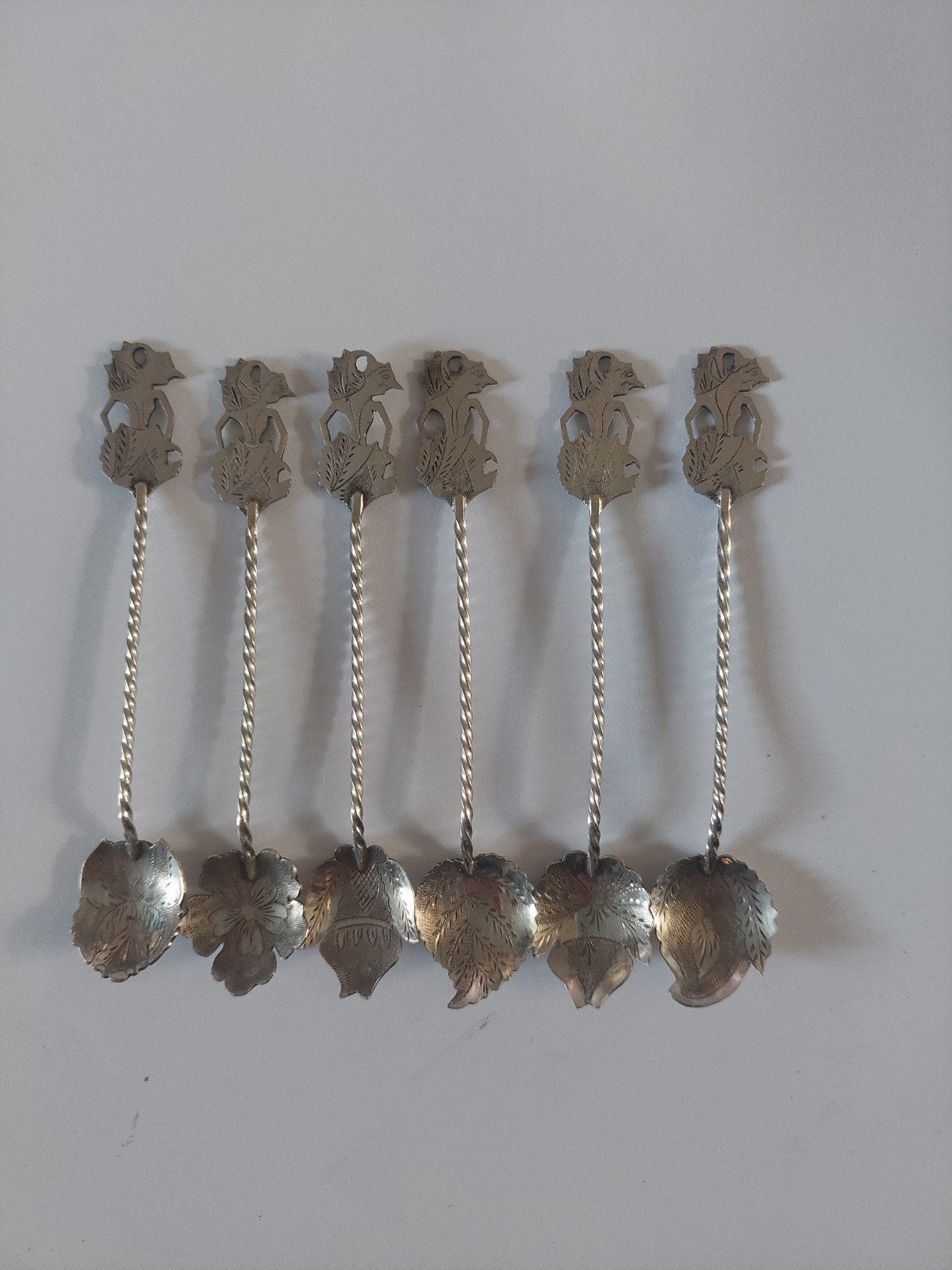 6 Djokja zilveren theelepels met Wayang-figuren, Antiek en Kunst, Ophalen of Verzenden