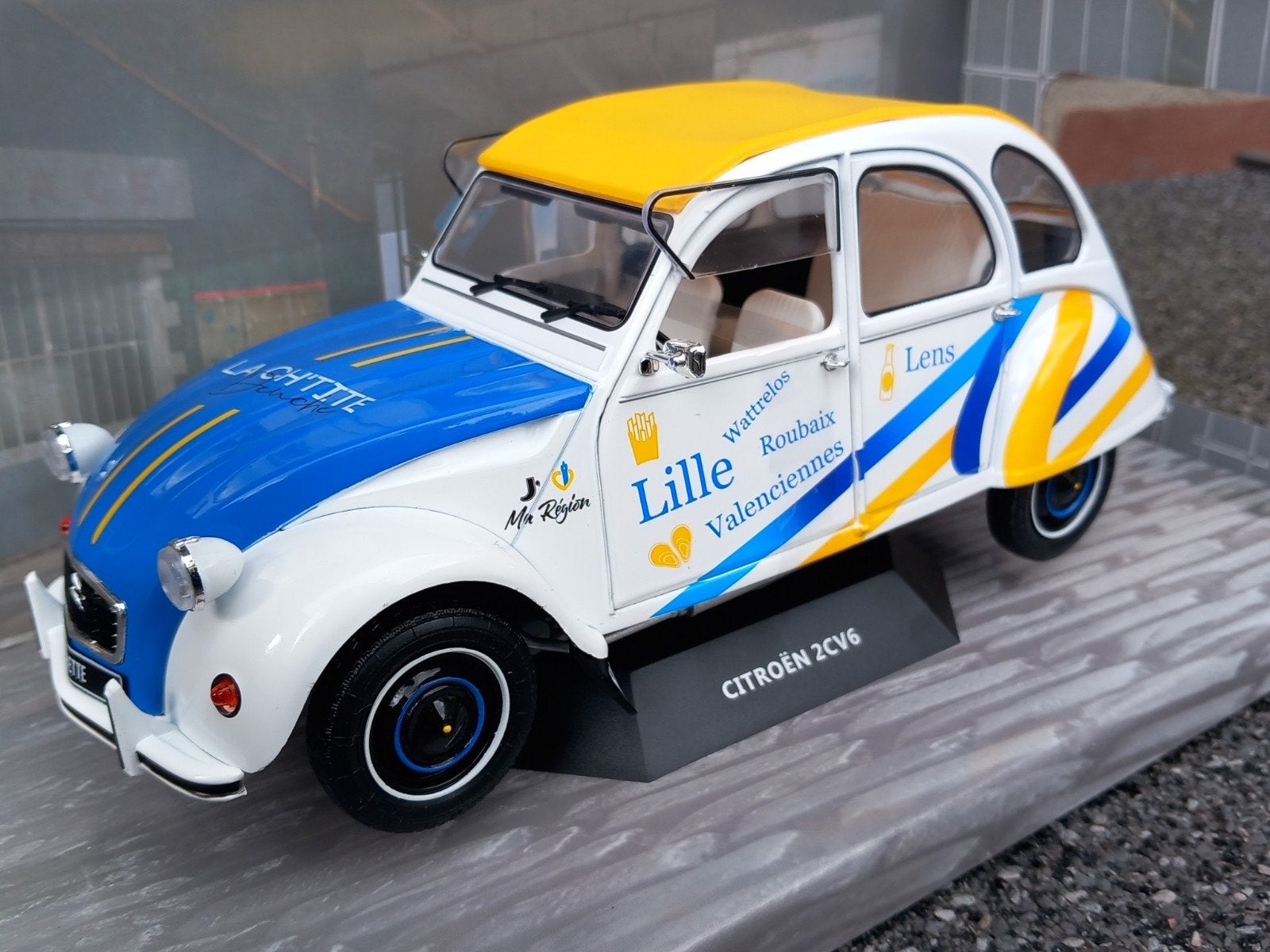 Citroën 2cv 6 1982 J'ma Region Collection 1/18, Hobby en Vrije tijd, Modelauto's | 1:18, Ophalen of Verzenden, Nieuw, Auto, Solido