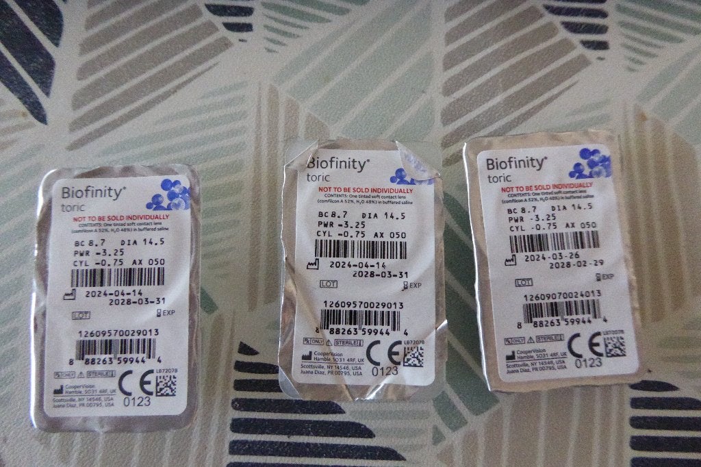 maandlenzen biofinity toric - 3,25 en cilinder -0,75 GRATIS, Ophalen of Verzenden, Nieuw, Ogen, Overige typen