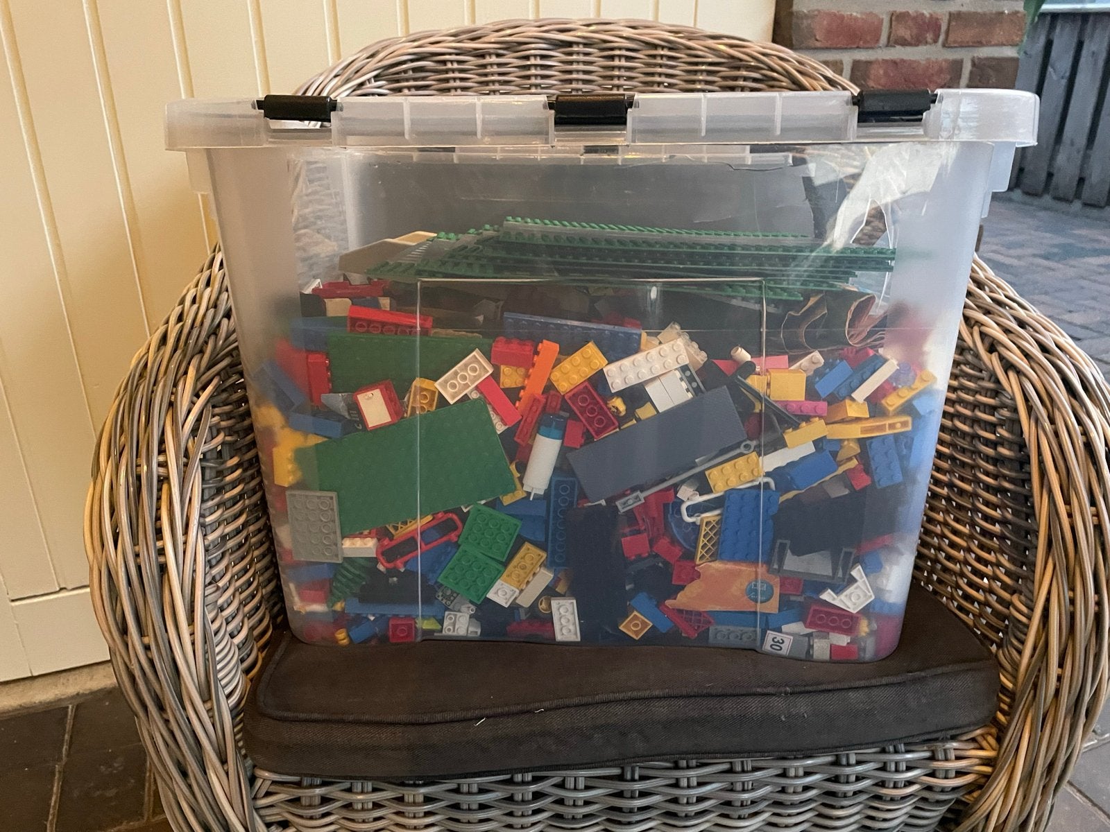 Grote bak vol LEGO met diverse wegplaten, Inclusief extra onderdelen, Lego, Ophalen of Verzenden, Losse stenen