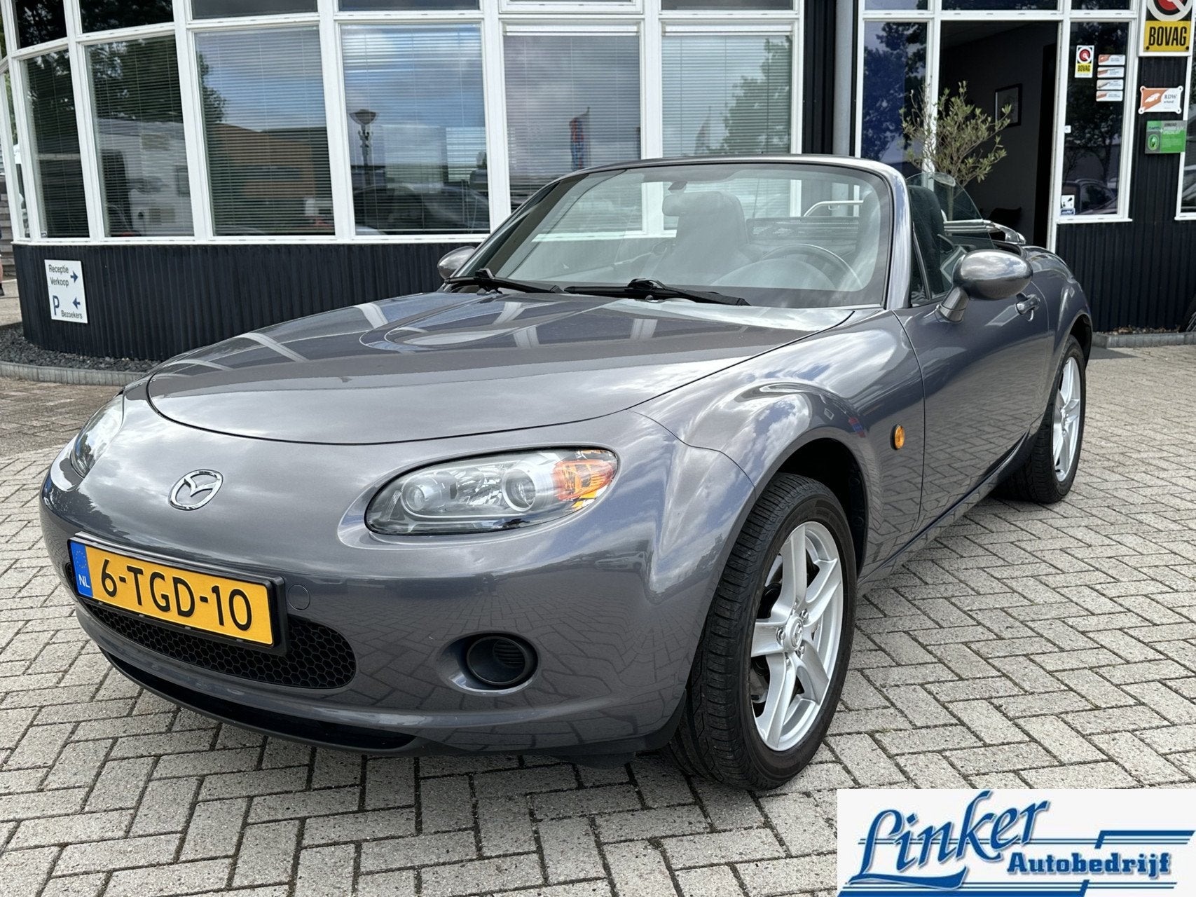 Mazda MX-5 1.8 Exclusive Nette auto!, Auto's, Mazda, Keurmerk '100% Onderhouden', Gebruikt, Zwart, 4 cilinders