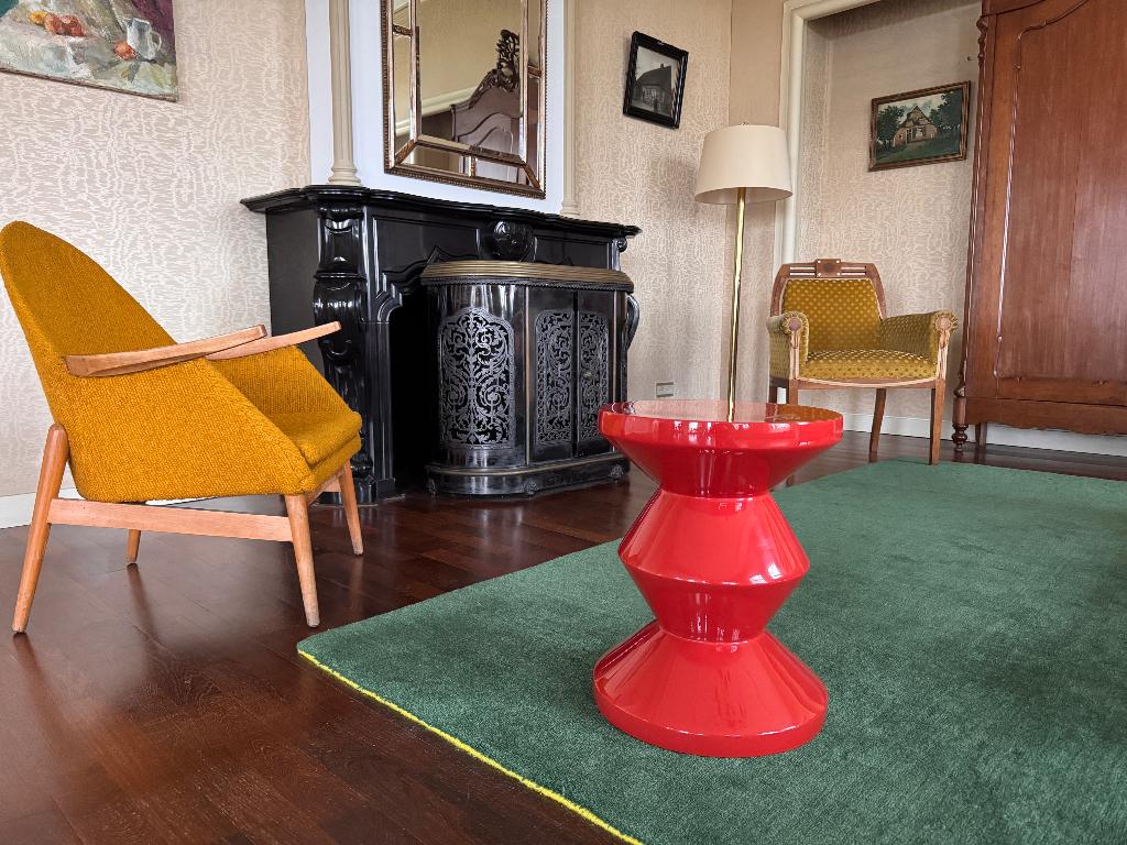 Pols Potten Zig Zag kruk rood / 3 maanden oud!, Huis en Inrichting, Krukjes, Ophalen of Verzenden, Zo goed als nieuw, Kunststof