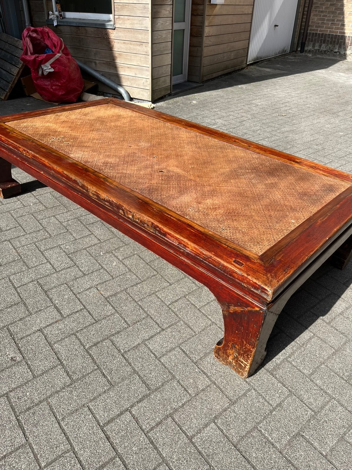 ANTIEK ORIGINEEL OPIUMBED RAFEL SALONTAFEL GROOT ZGSTAAT, Ophalen
