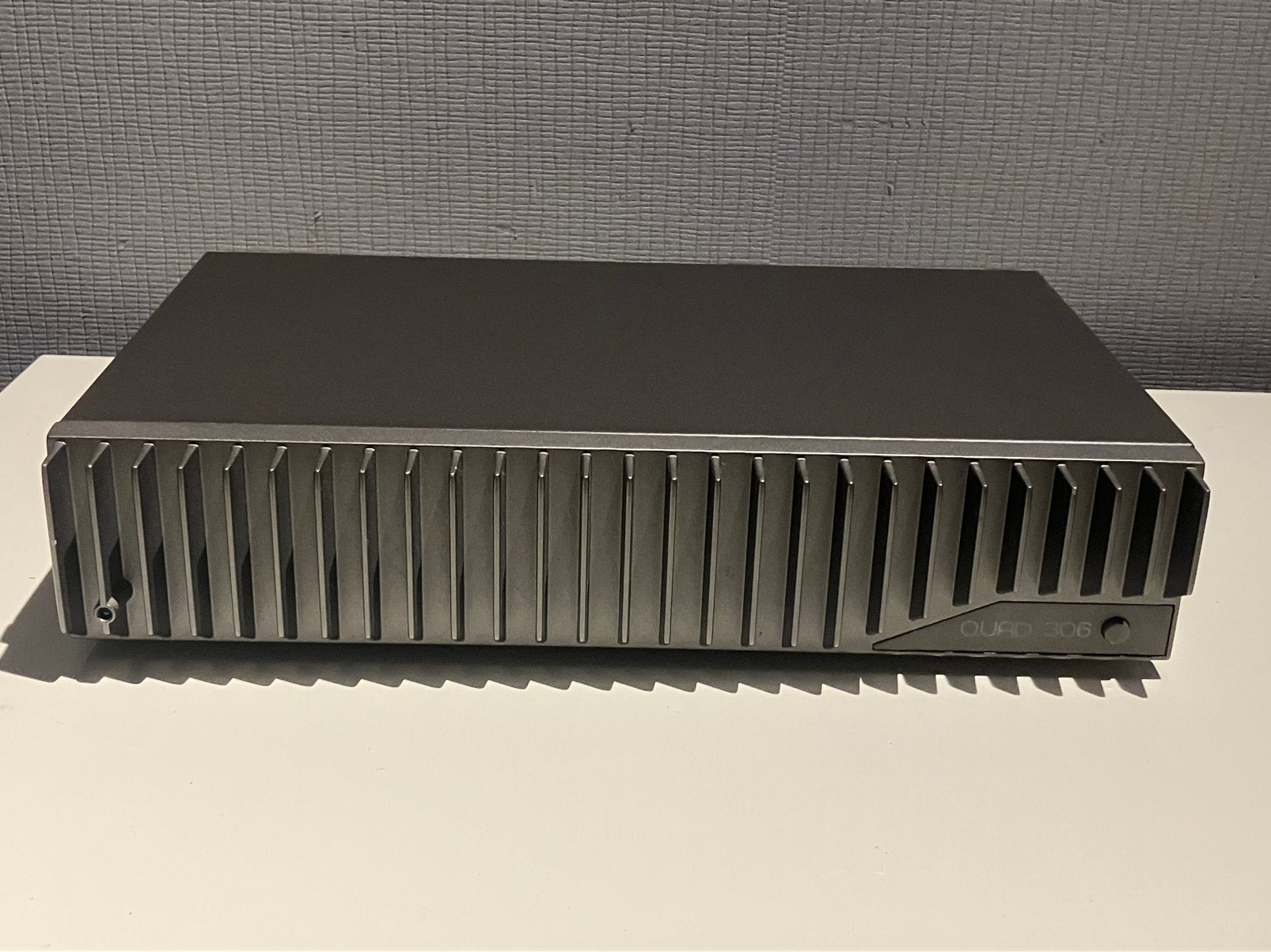 Quad 306 eindversterker (Armand van Ommeren upgrade), Overige merken, Ophalen of Verzenden, Zo goed als nieuw, Minder dan 60 watt