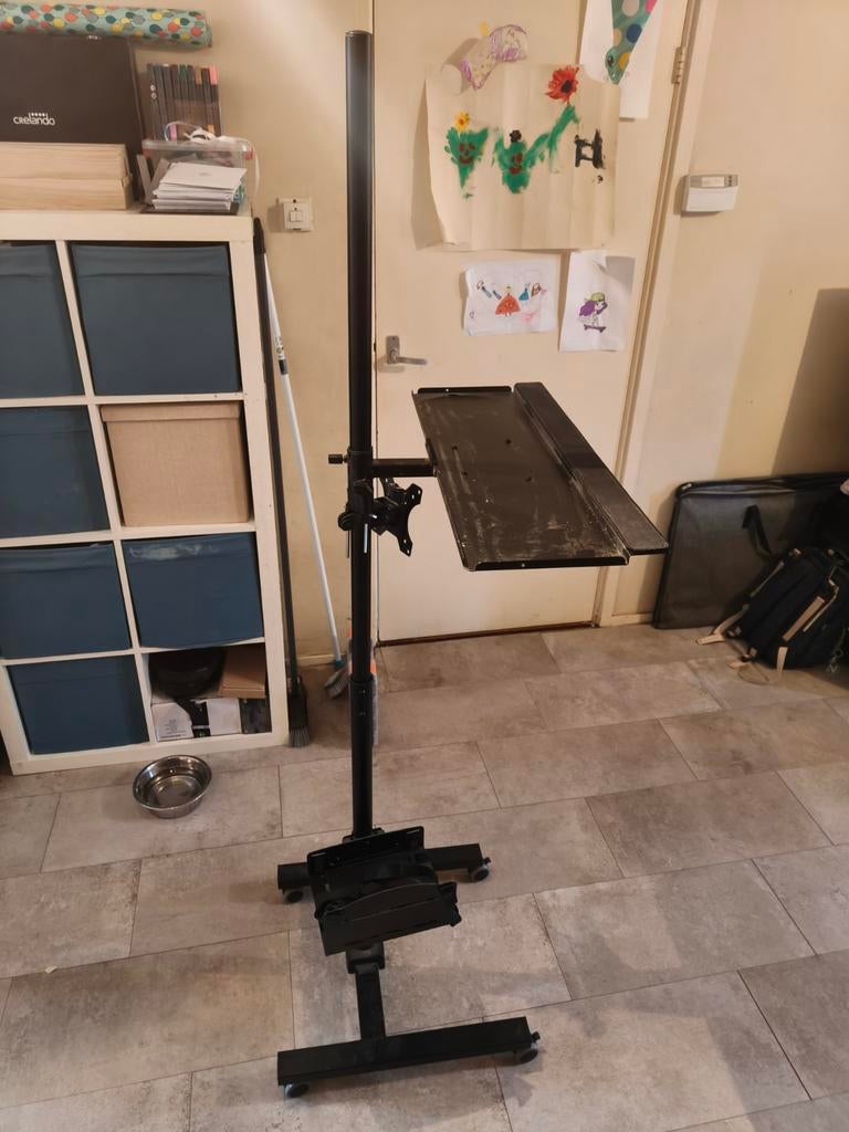 Computer standaard, Ophalen