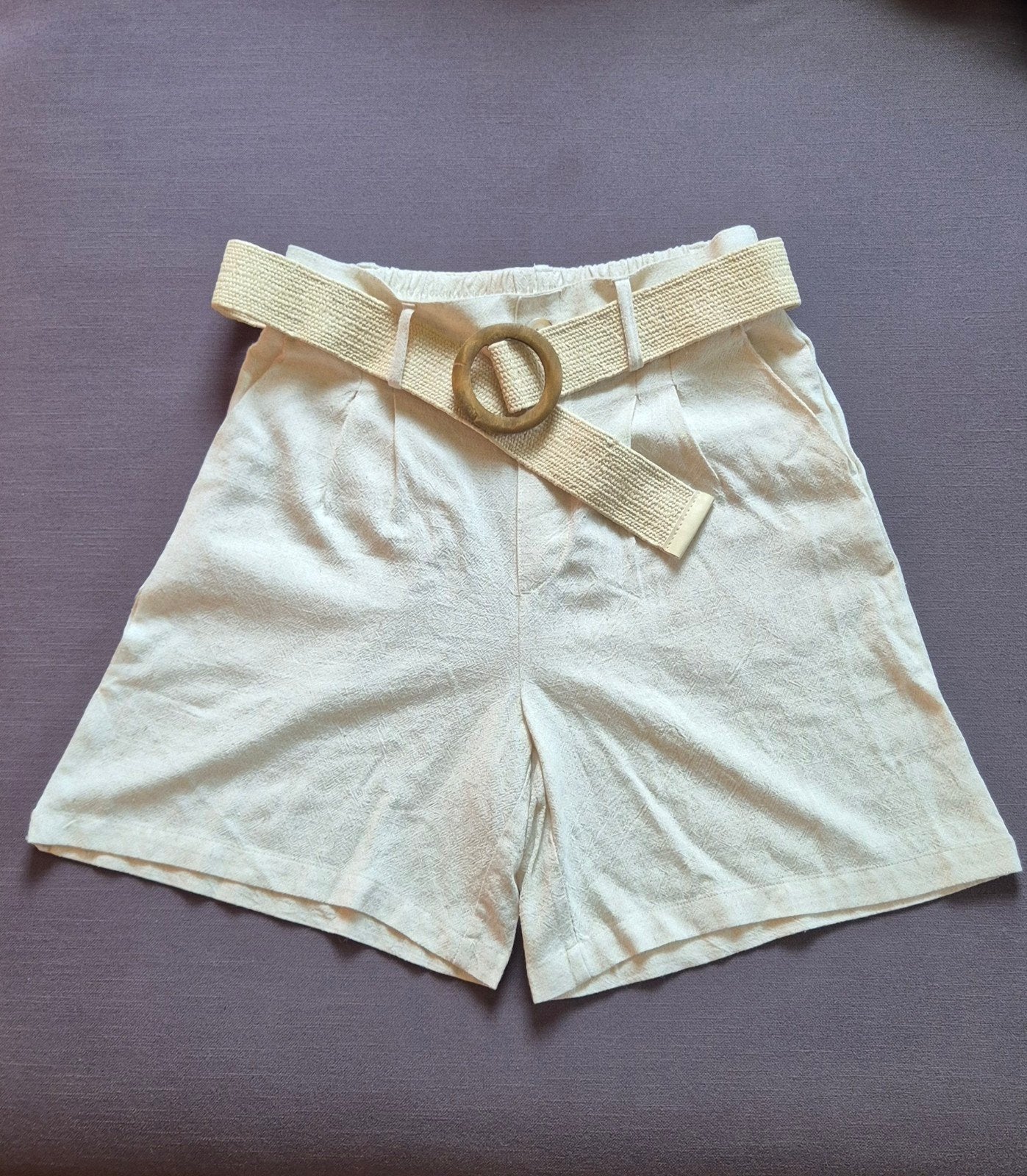 Wibra shorts met riem - Maat 36 (S) NIEUW!!!, Kort, Beige, Nieuw, Ophalen of Verzenden
