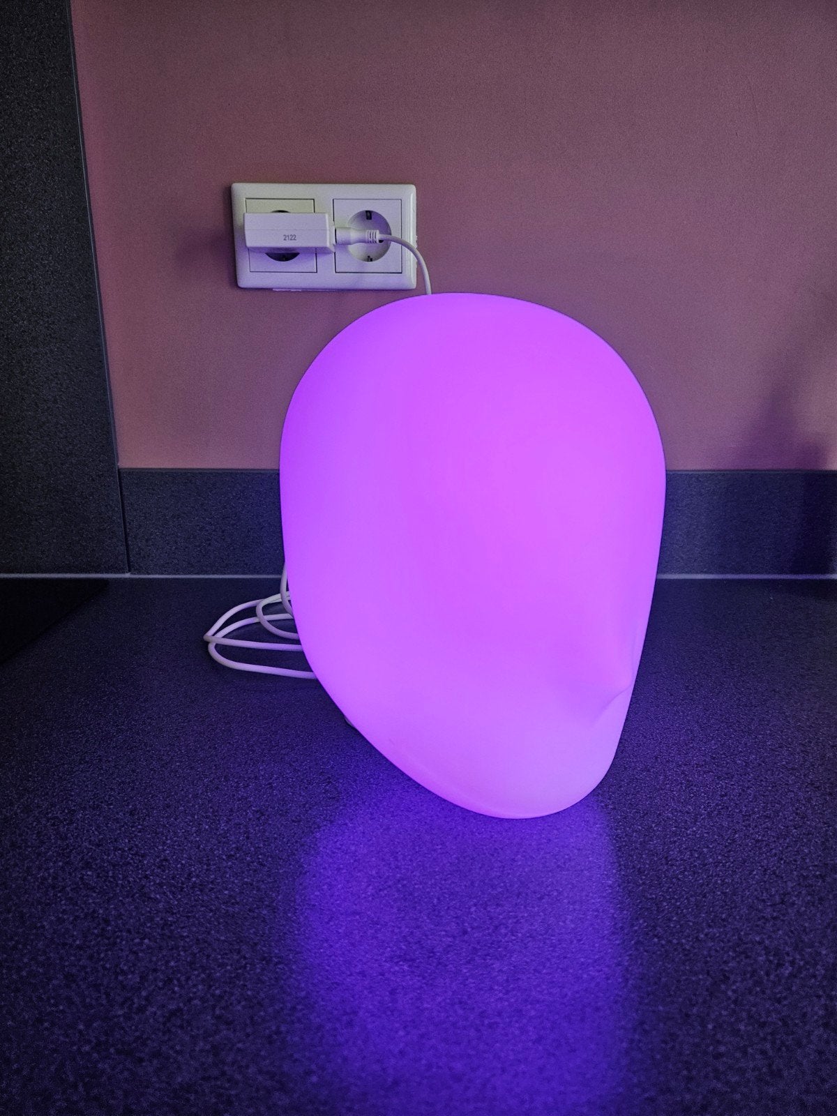IKEA ISKÄRNA LED-tafellamp, veelkleurig, Kunststof, Overige fittingen, Ophalen of Verzenden, IKEA