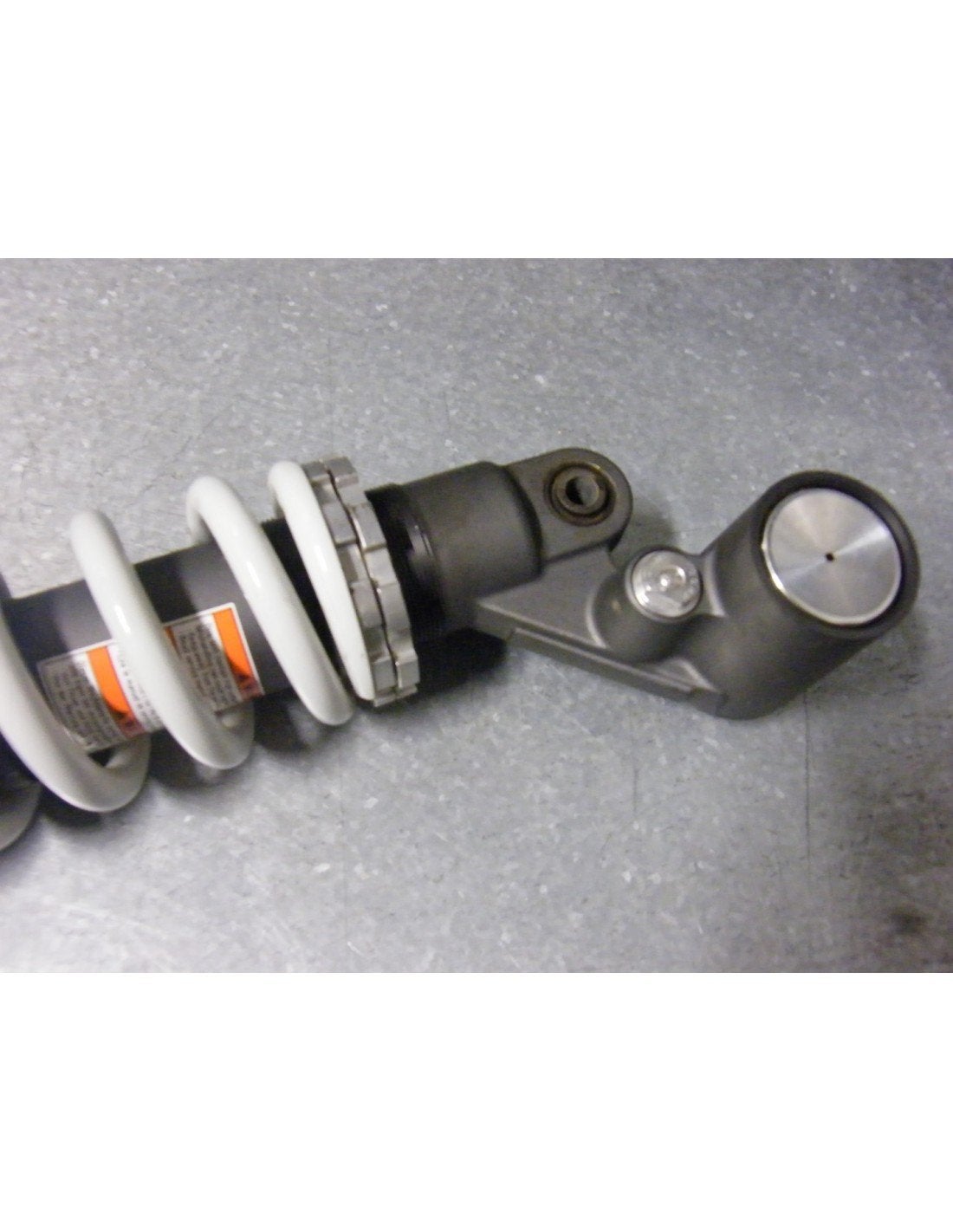 B-king 1300 2007 - 2009 Suzuki Achterschokbreker D1-42531, Motoren