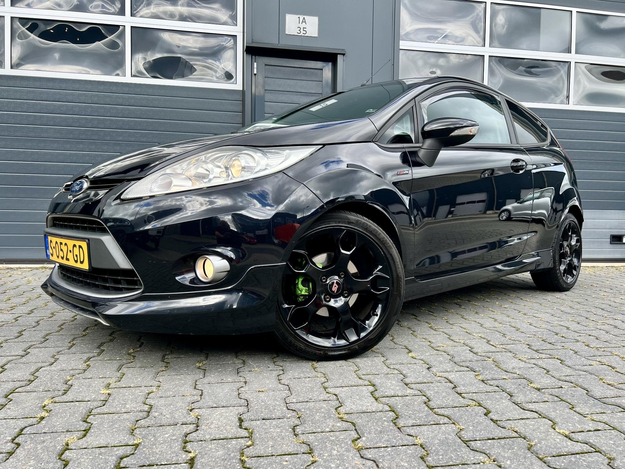 Ford Fiesta 1.6 METAL *ST-LINE*CRUISE*LEER*135PK*BLACK ON BL, 1596 cc, Gebruikt, 31 €/maand, 4 cilinders