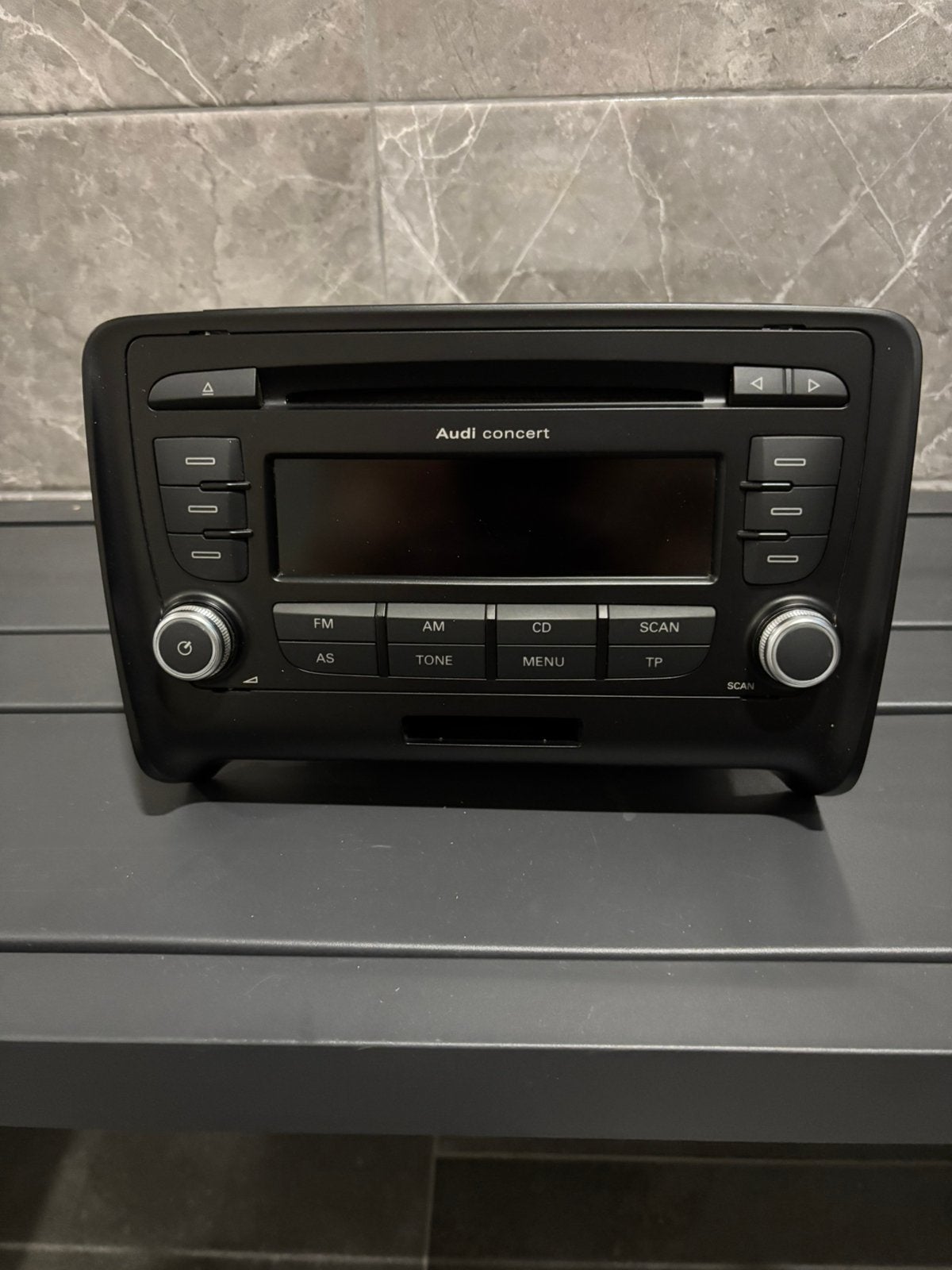 Audi Concert Radio CD-speler (AUZ1Z3X1444676), Ophalen, Gebruikt