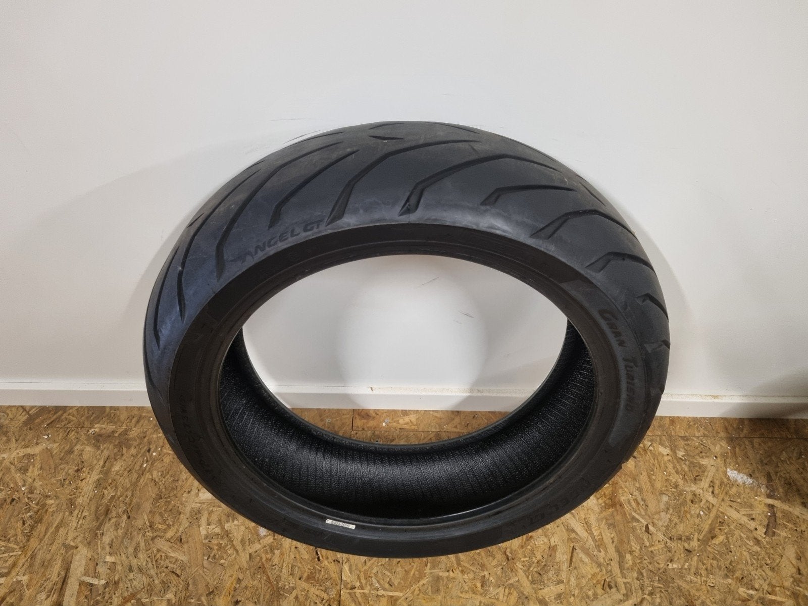 Pirelli Angel GT 180-55-17, Motoren, Ophalen of Verzenden, Gebruikt