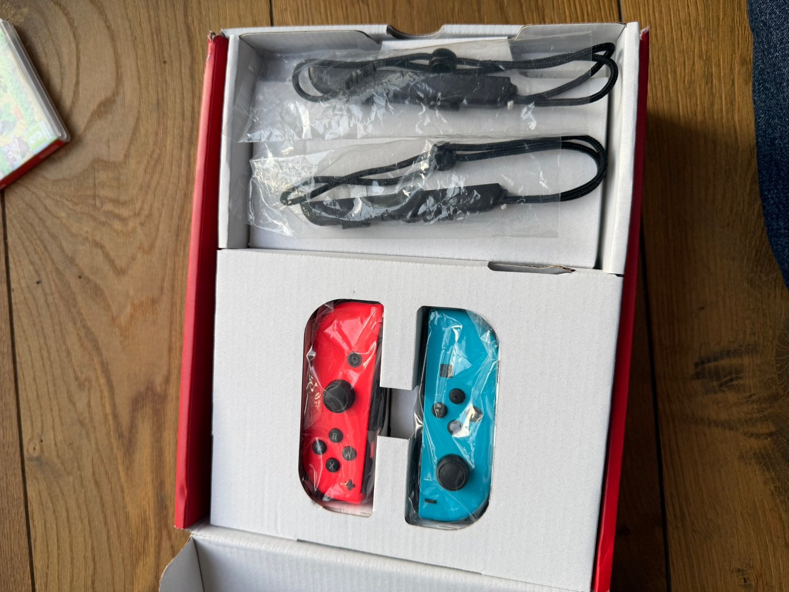 Foto 12 van Nintendo Switch + Mario Bros U Deluxe