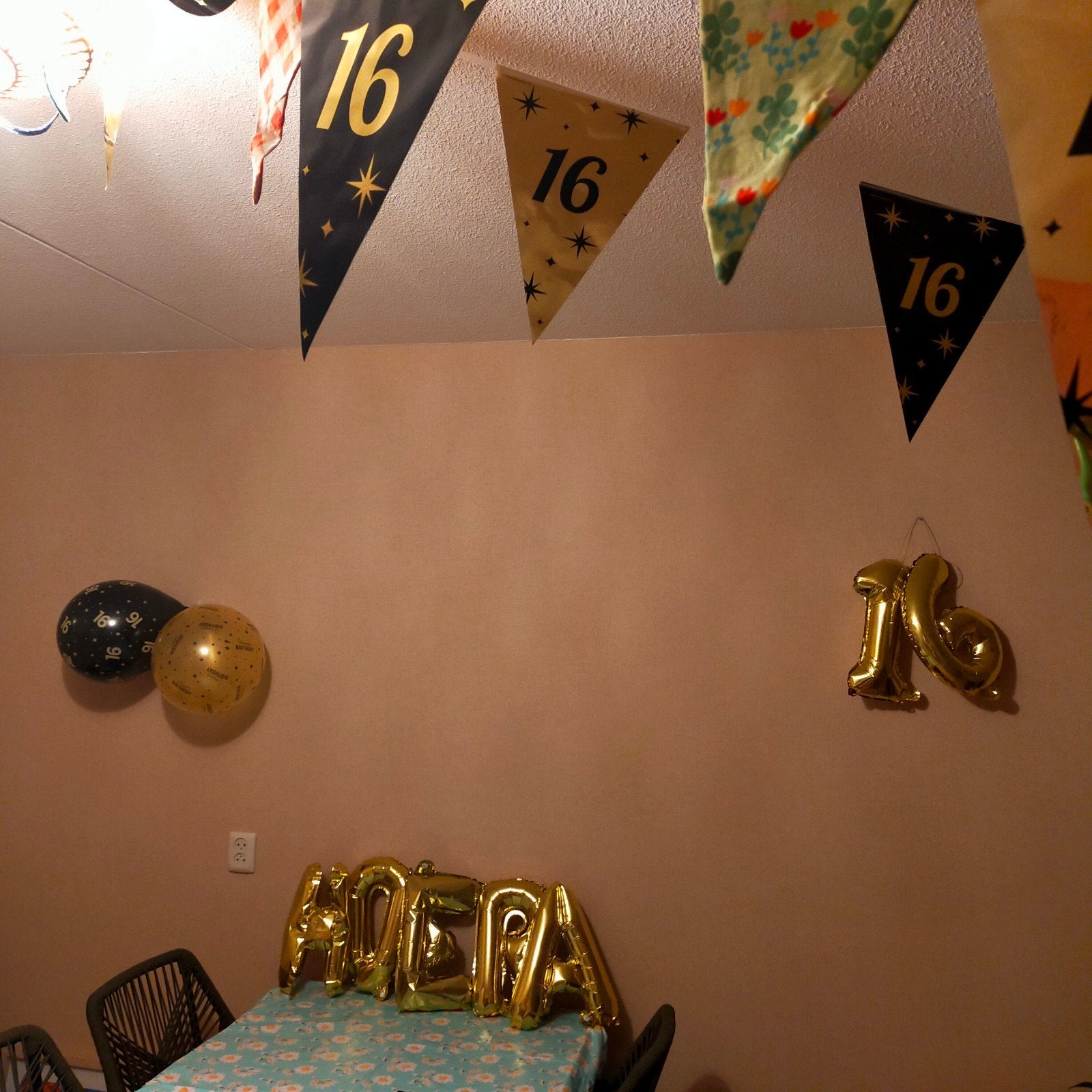 Hoera 16 jaar decoratiepakket, Ophalen