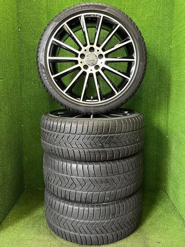 Originele 19 inch Mercedes AMG velgen banden C-klasse W205, Auto-onderdelen, Banden en Velgen, 19 inch, Gebruikt, Banden en Velgen