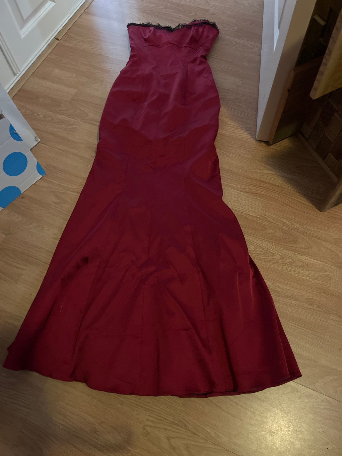 Karen Millen bordeauxrode galajurk met kant, Kleding | Dames, Gedragen, Ophalen, Maat 38/40 (M), Rood