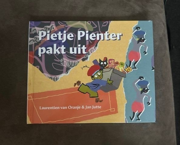 Pietje pienter pakt uit, Ophalen of Verzenden, Zo goed als nieuw