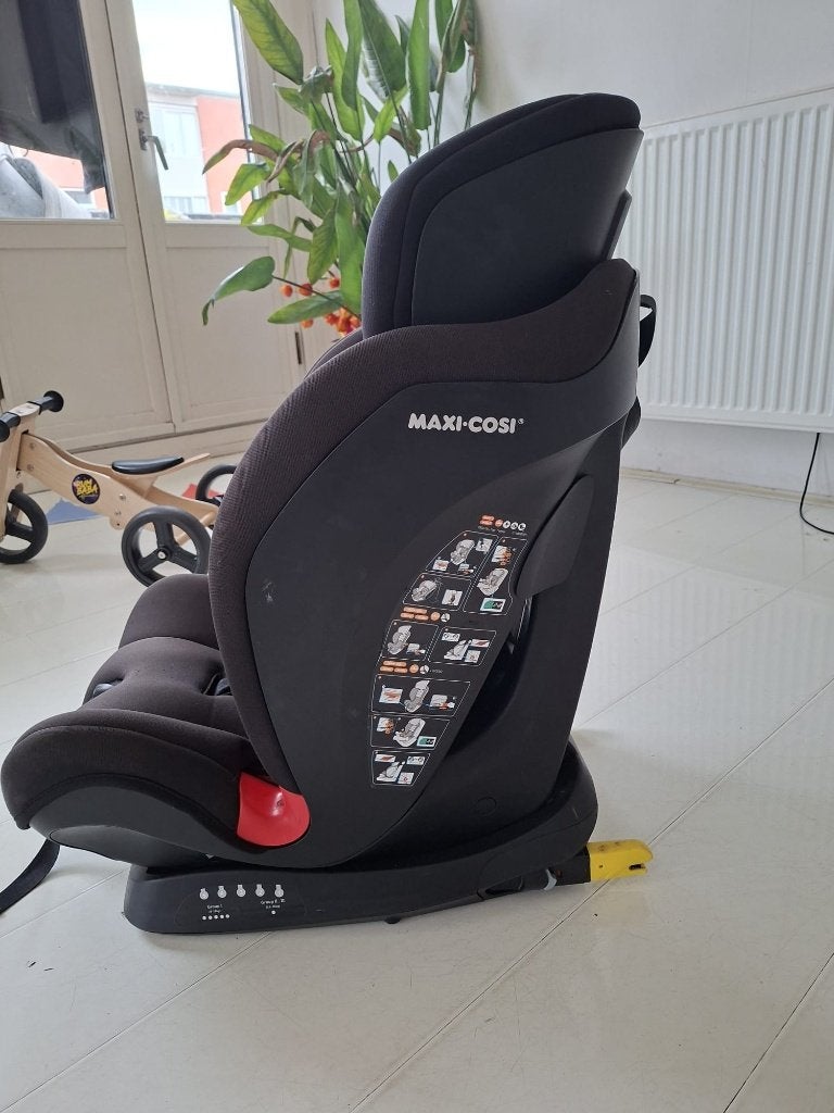 Maxi Cosi Titan basic black, Ophalen, Gebruikt, Isofix, 0 t/m 13 kg