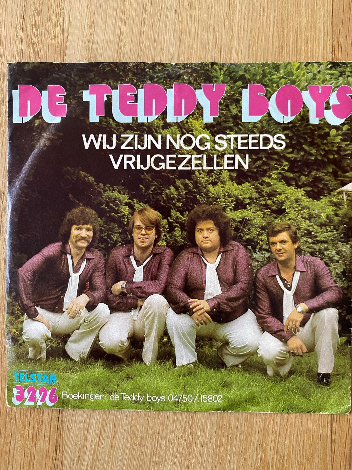 De Teddy Boys - Wij Zijn Nog Steeds Vrijgezellen - Single, 7 inch, Zo goed als nieuw, EP, Fotohoes