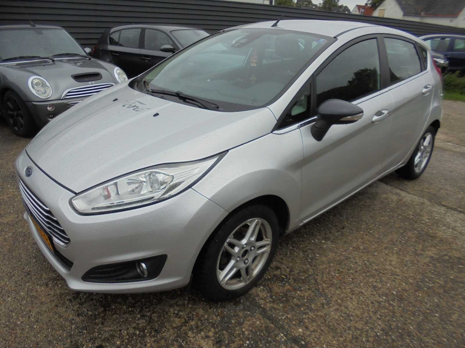 Ford - 2012 - Fiesta - 1.0 EcoB. Titanium - 25-ZKX-8, Auto's, Voorwielaandrijving, Euro 5, 101 pk, 23 km/l