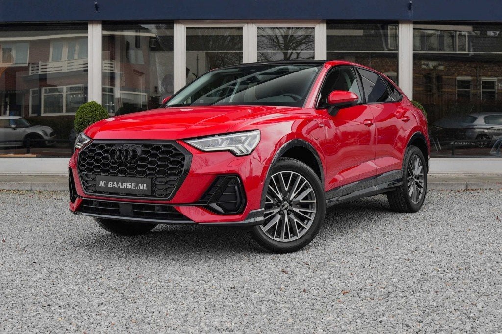 Audi Q3 SPORTBACK 45 TFSI E S EDITION/PANO/MATRIX/SFEER/KEYL, Auto's, Gebruikt, Overige modellen, 4 cilinders, Met garantie (alle)