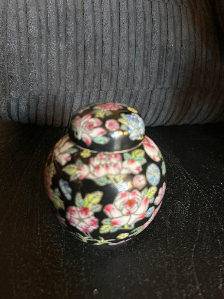 Klein Chinees potje met bloemenpatroon, Ophalen of Verzenden