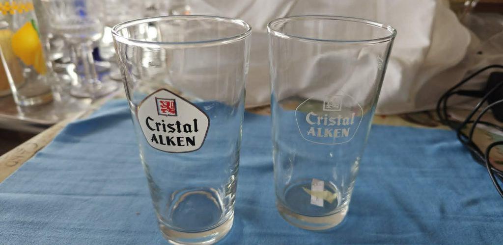 glazen Cristal 2 verschillende bierglazen 25 cl, Verzamelen, Biermerken, Ophalen of Verzenden, Zo goed als nieuw, Glas of Glazen