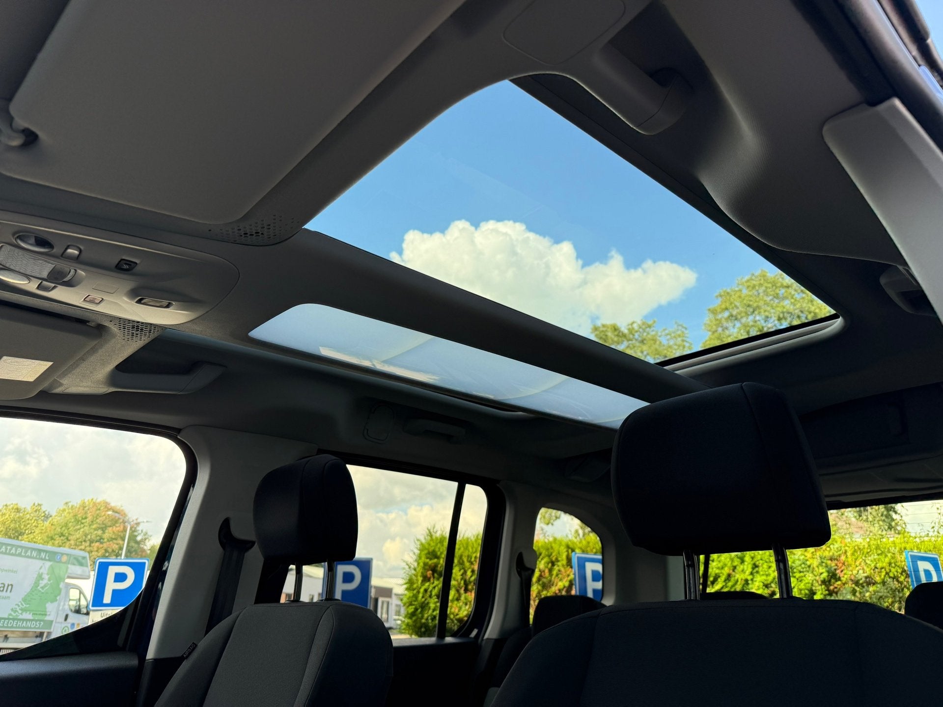 Citroen Berlingo 1.2 Turbo Shine - Climate - Panodak - Camer, Voorwielaandrijving, Dealer onderhouden, Stof, Gebruikt