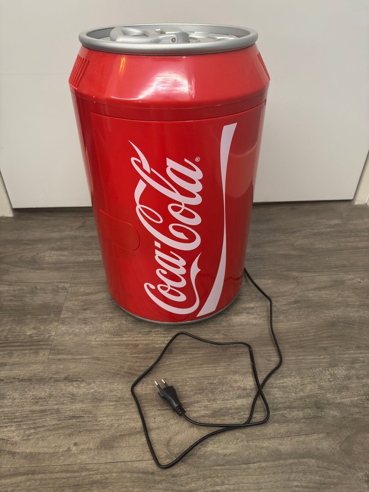 Coca Cola blikje mini koelkast, Zonder vriesvak, Ophalen of Verzenden, Minder dan 45 cm, Minder dan 85 cm