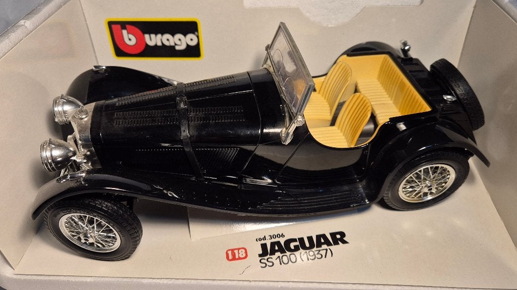 Jaguar SS100 Modelauto 1:18 in doos, Ophalen of Verzenden, Zo goed als nieuw, Auto, Bburago