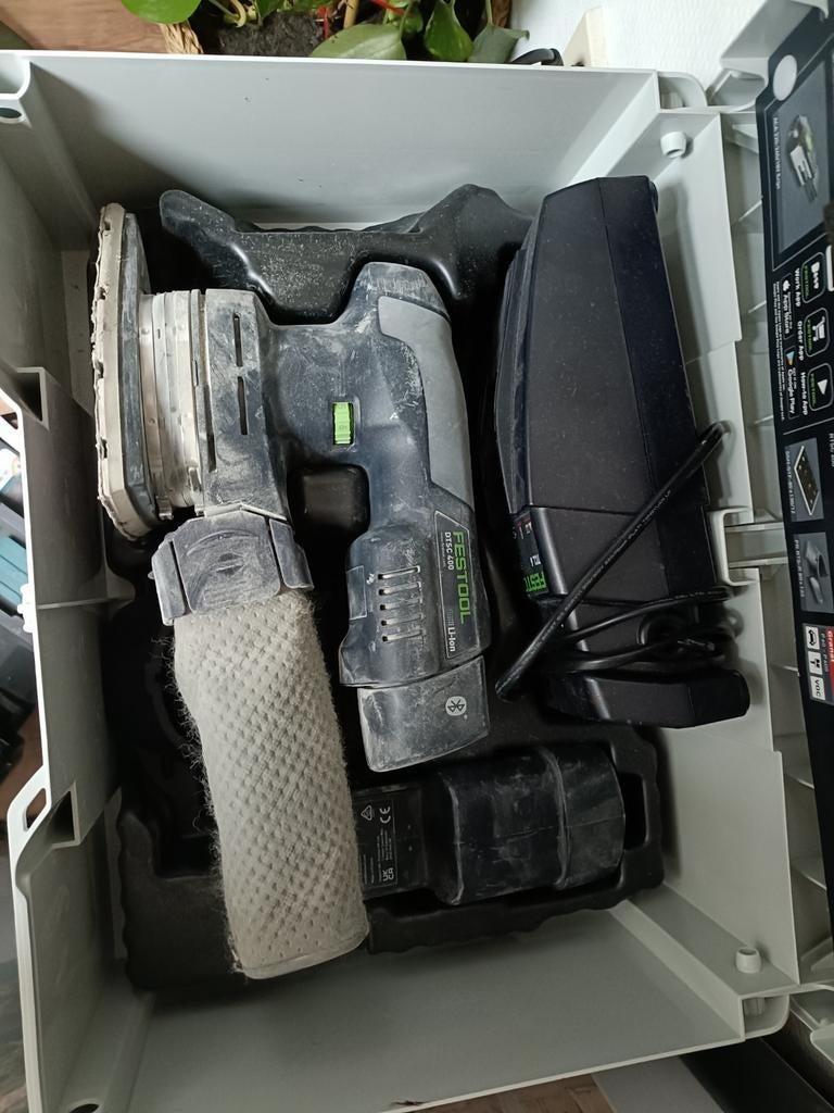 Festool 2accus schuurmachine, Ophalen of Verzenden, Gebruikt, Minder dan 600 watt, Vlakschuurmachine