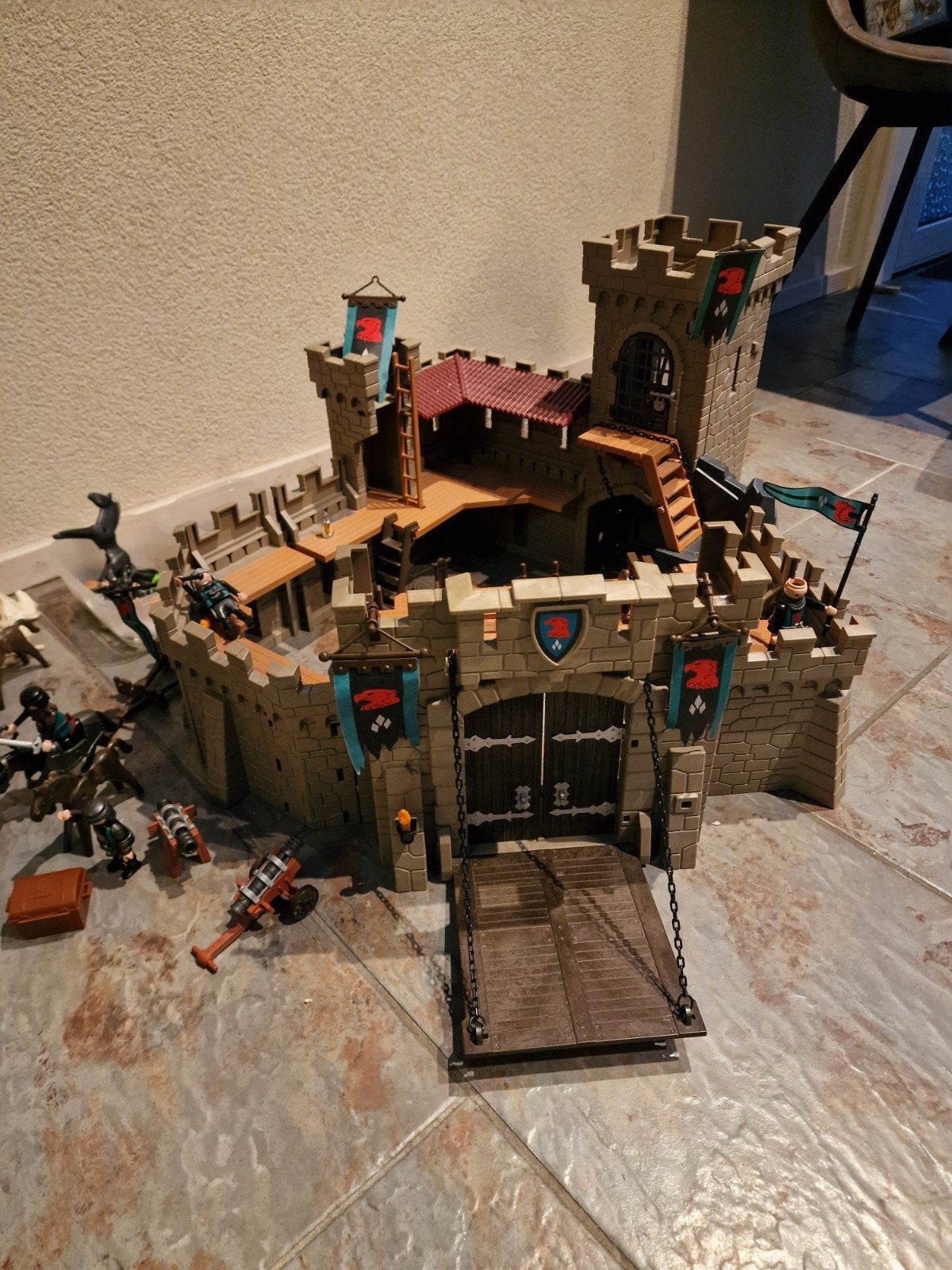 Playmobil kasteel Valkenridders, Ophalen, Gebruikt