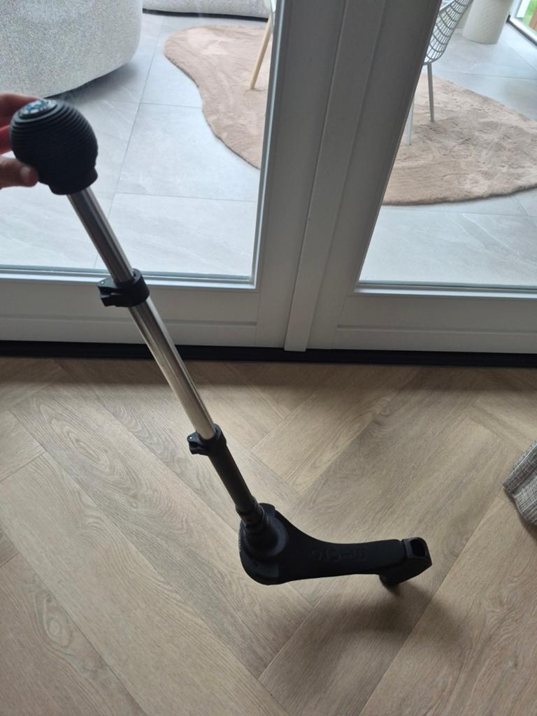 Micro step zitje+duwstang de luxe, Ophalen, Zo goed als nieuw, Gewone step, Micro Step
