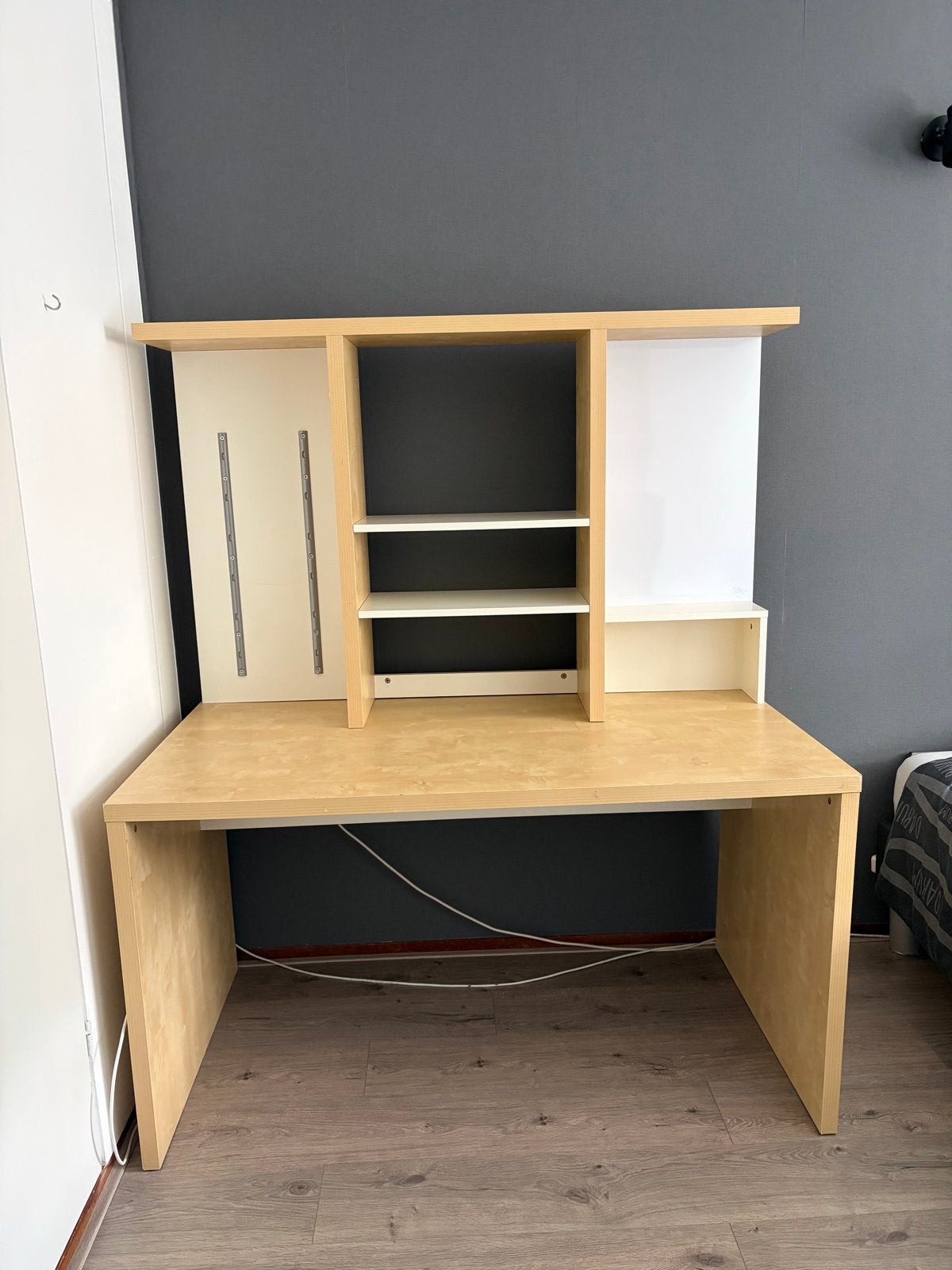 Bureau met opzetstuk en opbergruimte, Ophalen, Opbergruimte, Gebruikt, Spaanplaat of MDF