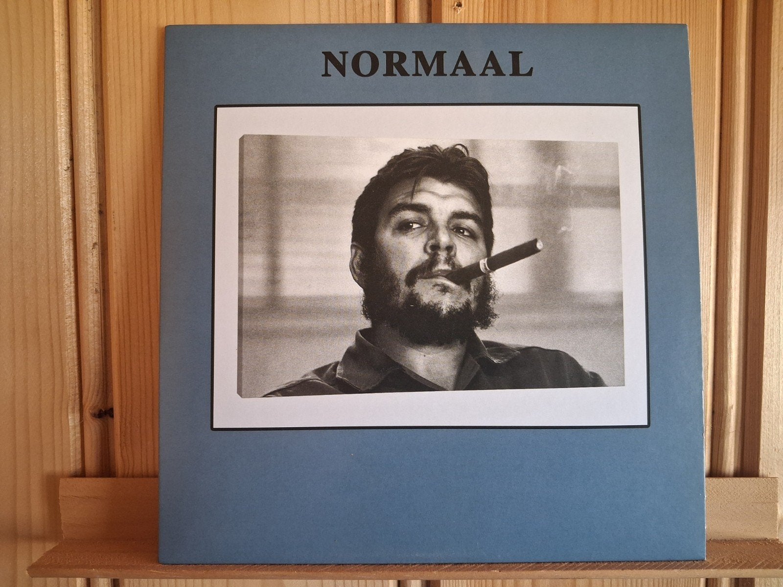 Normaal-The Smoker, Verzenden, Zo goed als nieuw, Overige formaten, Levenslied of Smartlap