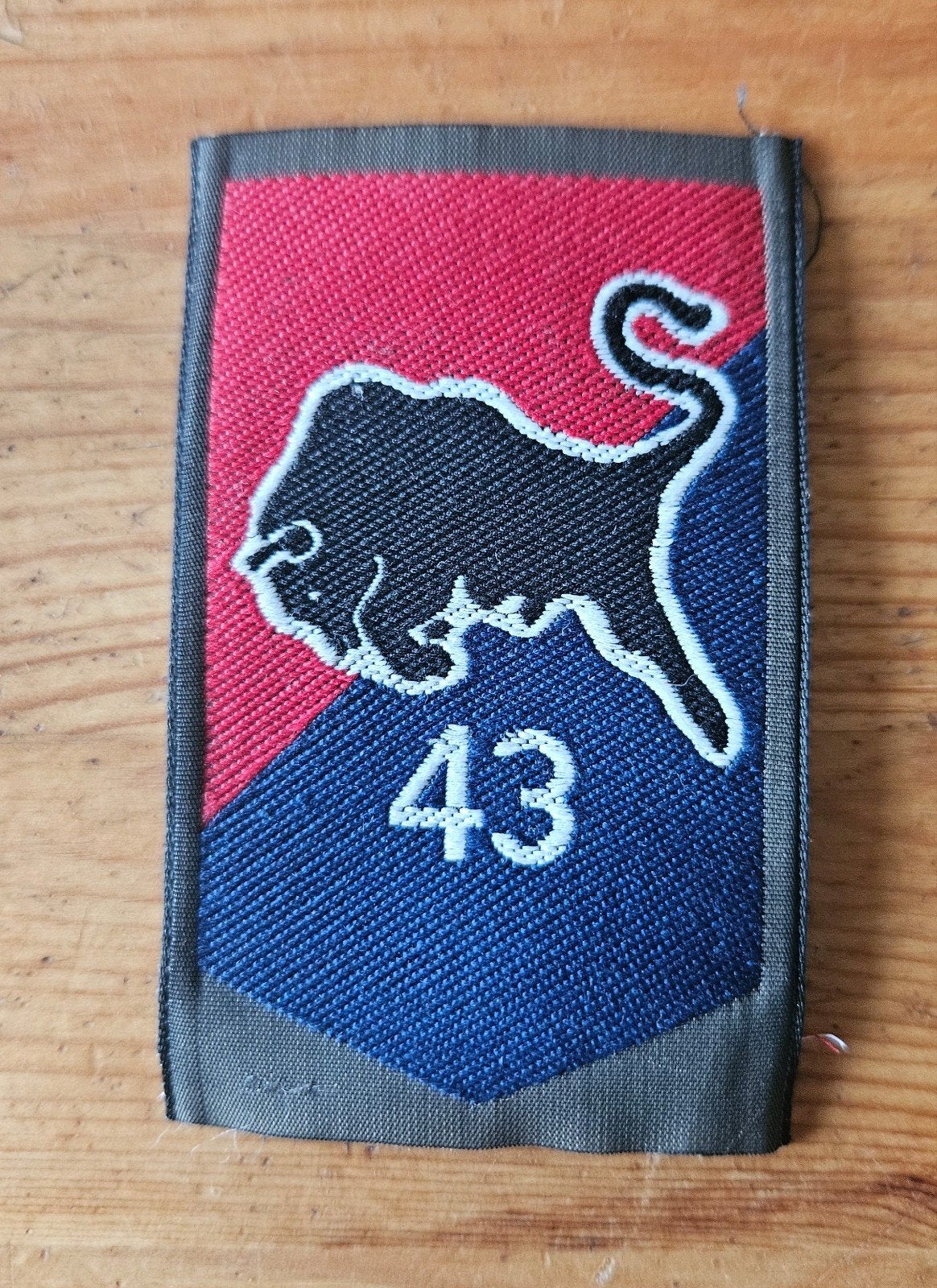 Mouwembleem 43 Gemechaniseerde Brigade, Verzamelen, Ophalen of Verzenden, Landmacht, Nederland, Embleem of Badge