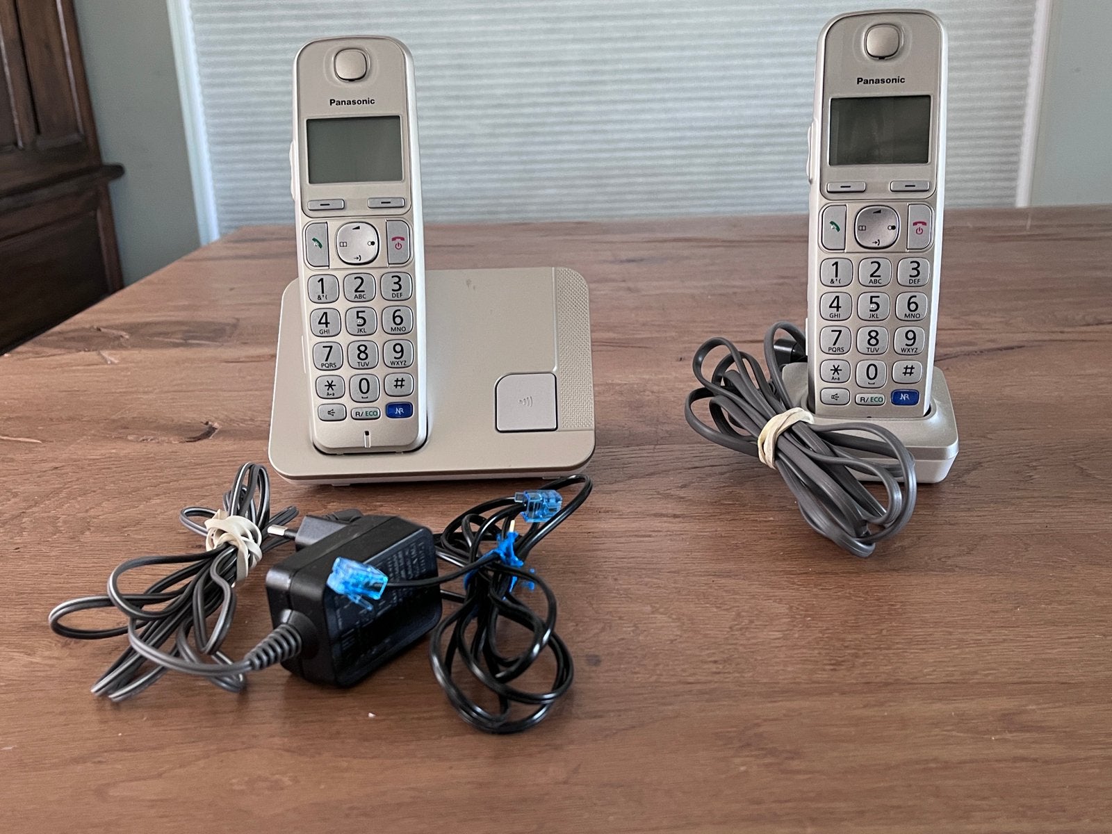 Panasonic DECT telefoon set met grote toetsen, Ophalen, Gebruikt, 2 handsets