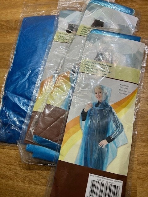 K13-NIEUW 4 blauwe regenponcho's, Ophalen of Verzenden, Nieuw, Regenjas