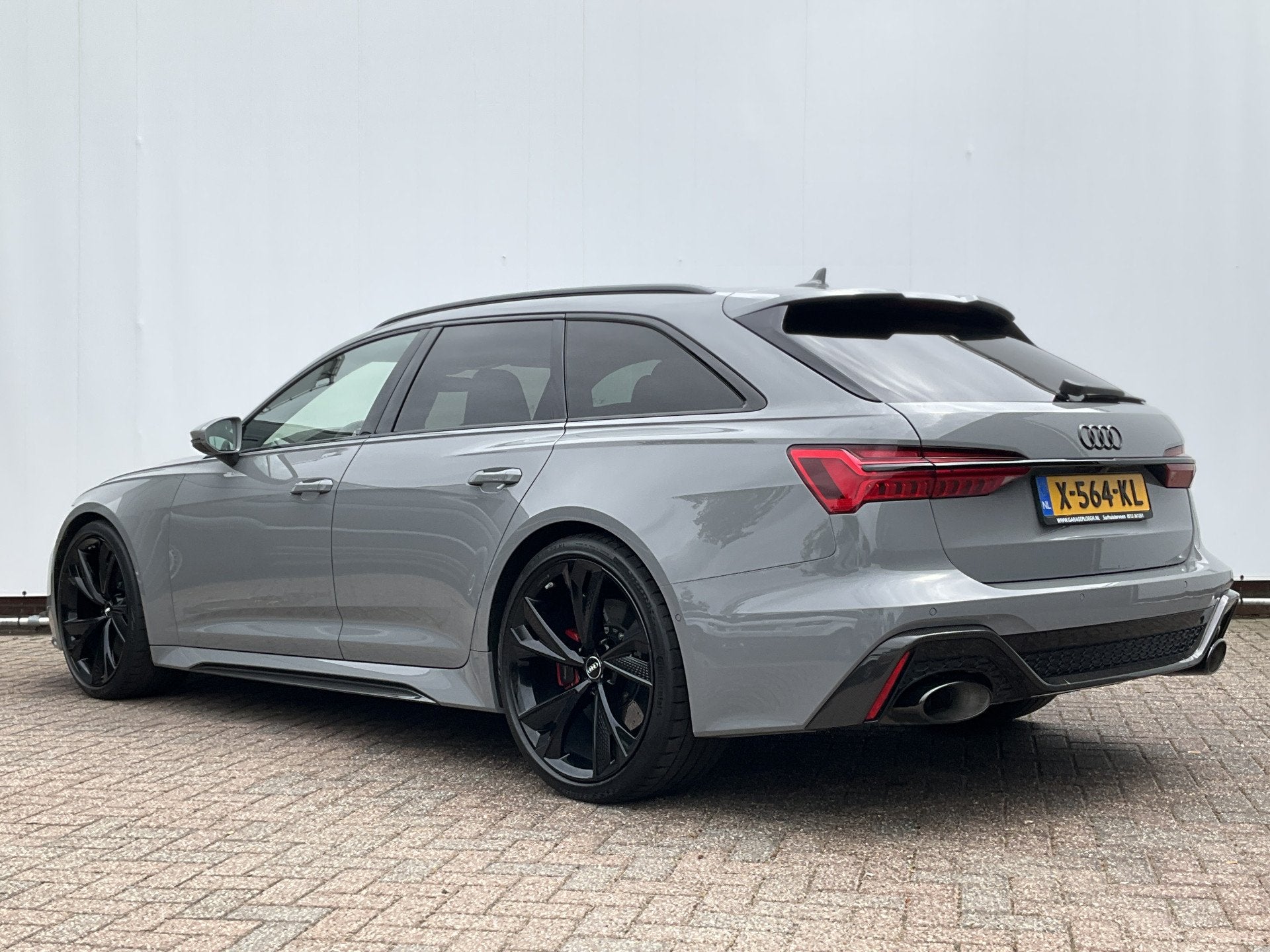 Audi RS6 4.0 TFSI 600PK Ceramic HUD Carbon Nardo 4WS Pano.da, Auto's, Audi, Automaat, RS6, Leder, Vierwielaandrijving