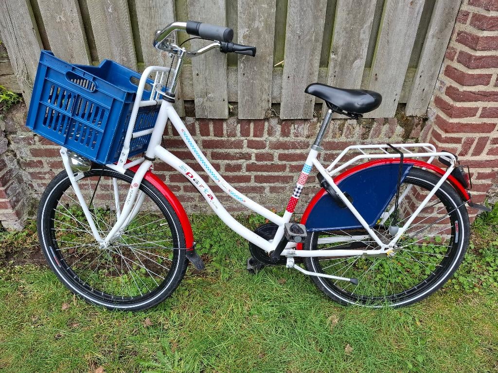 Vrolijke meisjesfiets met krat 26 inch (140 -155cm lengte), Sparta, Gebruikt, Versnellingen, Ophalen