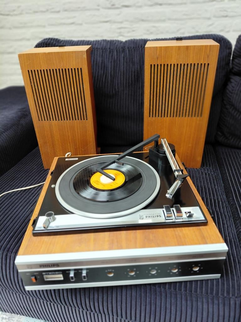 Vintage Philips platenspeler met speakers (Jaren 70), Ophalen, Philips, Gebruikt, Automatisch