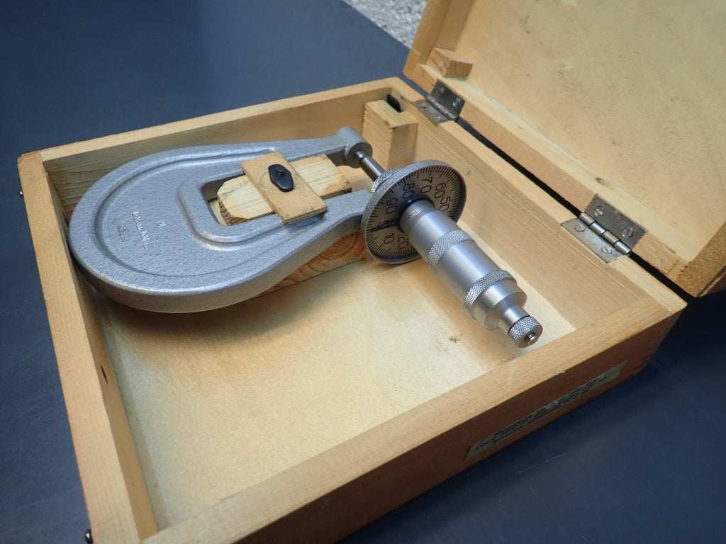 Buiten micrometer met grote aflezing , schroefmaat 0-25mm, Niet ingevuld, Gebruikt, Afstand, Niet ingevuld