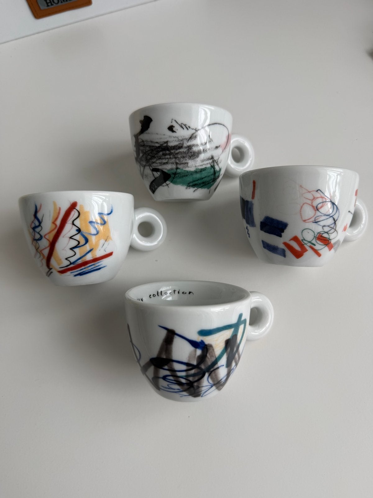 4 espresso kopjes en 6 schoteltjes - 'My Collection 2004', Gebruikt, Ophalen of Verzenden, Overige stijlen, Kop(pen) en/of Schotel(s)