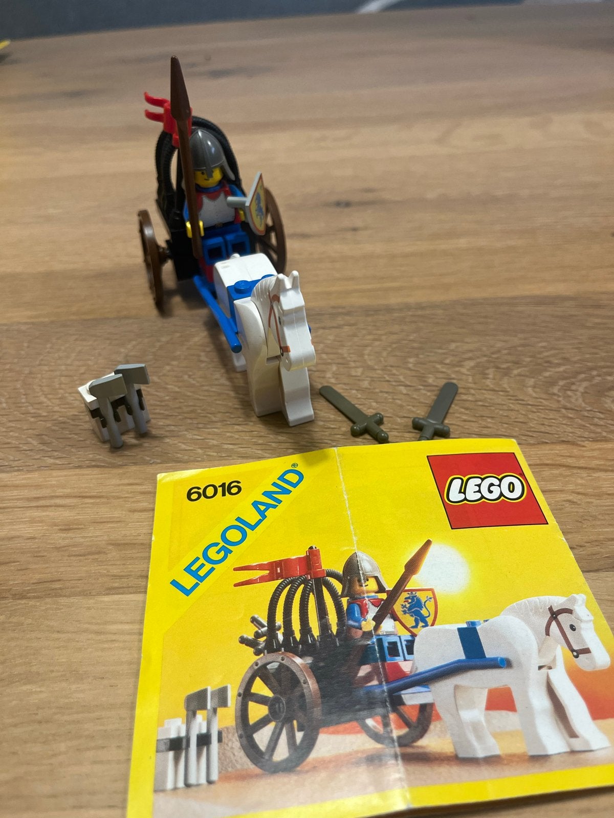 LEGO Legoland 6016 Ridder met strijdwagen en paard, Gebruikt, Lego, Castle, Complete set