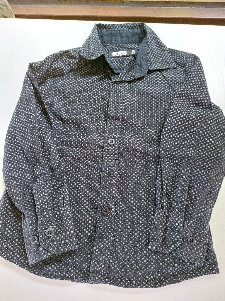 kerstblouse mt. 98-104, zwart met werkje erin, merk KIDS, Kinderen en Baby's, Kinderkleding | Maat 98, Gebruikt, Kids, Overhemd of Blouse