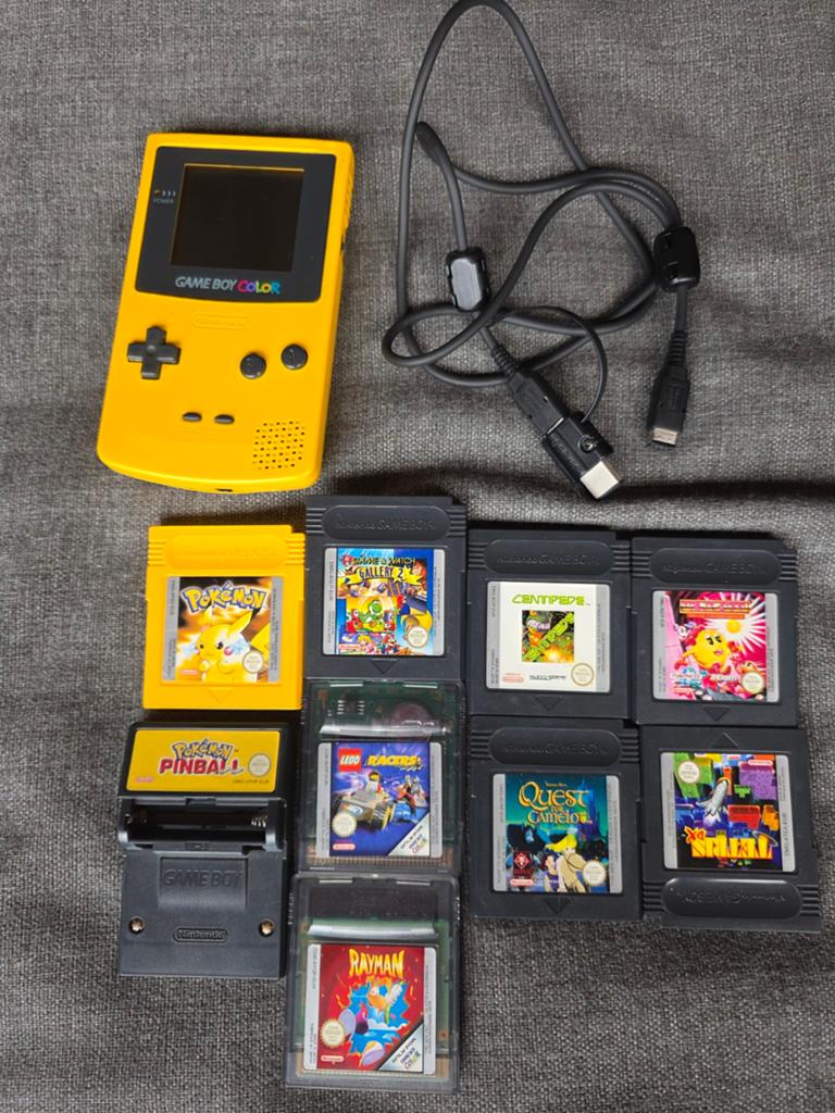 Nintendo Game Boy Color met Pokémon spel en ruilkabel, 1 speler, Ophalen, Role Playing Game (Rpg), Vanaf 3 jaar