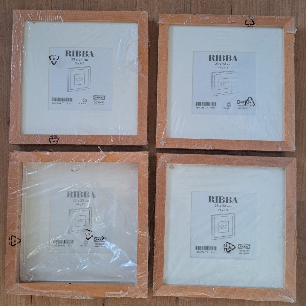 4x IKEA RIBBA fotolijst 23x23 cm - en 1 drieluik  ook Ribba, Huis en Inrichting, Woonaccessoires | Lijsten, Ophalen, 23 cm, 23 cm