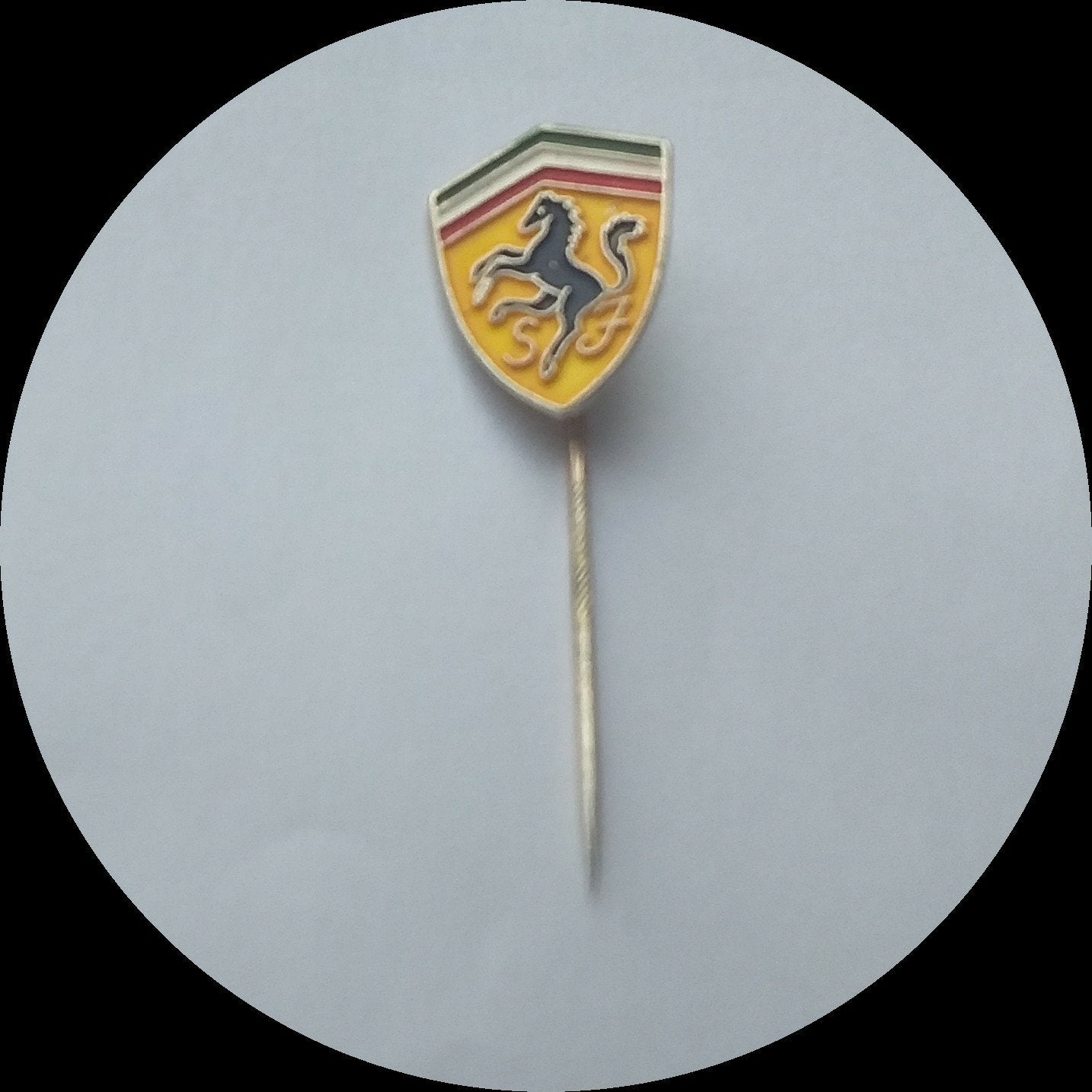 FERRARI speldje, Ophalen of Verzenden, Zo goed als nieuw, Transport, Speldje of Pin