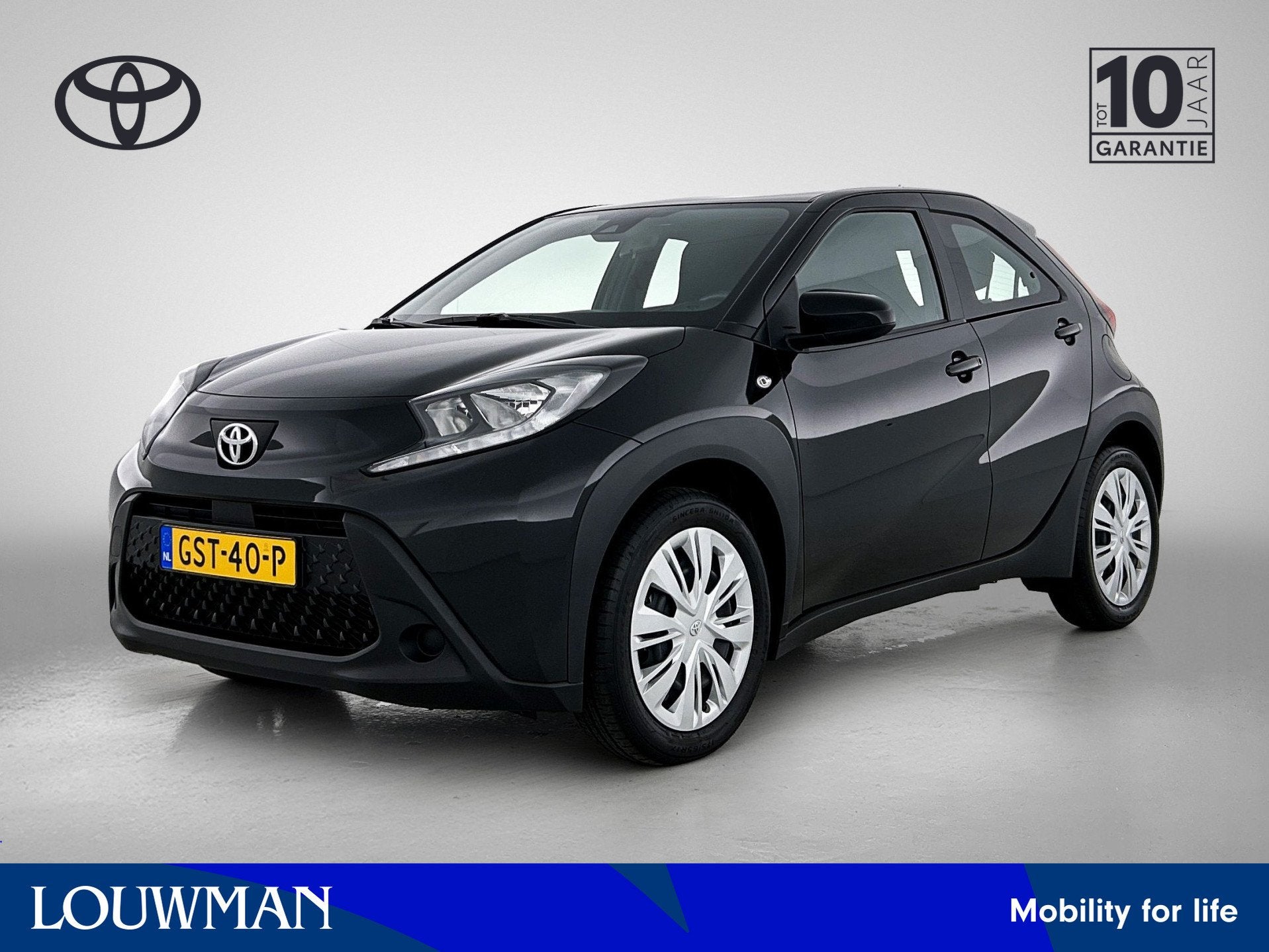 Toyota Aygo X 1.0 VVT-i Play Automaat | Apple CarPlay / Andr, Auto's, Stof, Gebruikt, 4 stoelen, Zwart