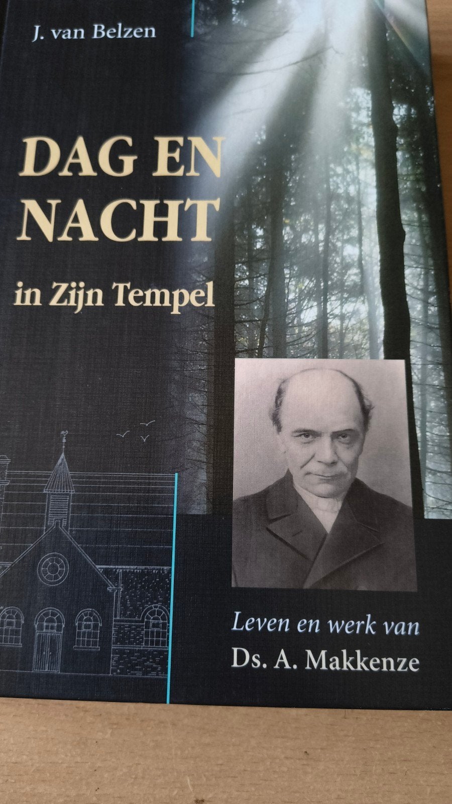 Dag en nacht in Zijn tempel. J van Belzen, Boeken, Christendom | Protestants, Ophalen of Verzenden, Zo goed als nieuw, J van Belzen